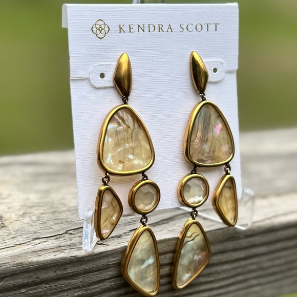 Kendra Scott Margot Vintage Gold Statement Earrings - Picture 4 of 5